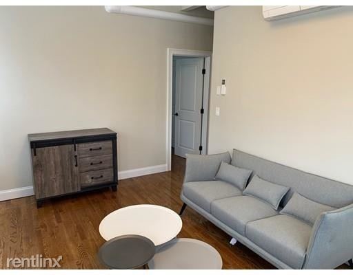 Foto del edificio - 2 br, 1 bath  - 532 Columbus Ave # 3