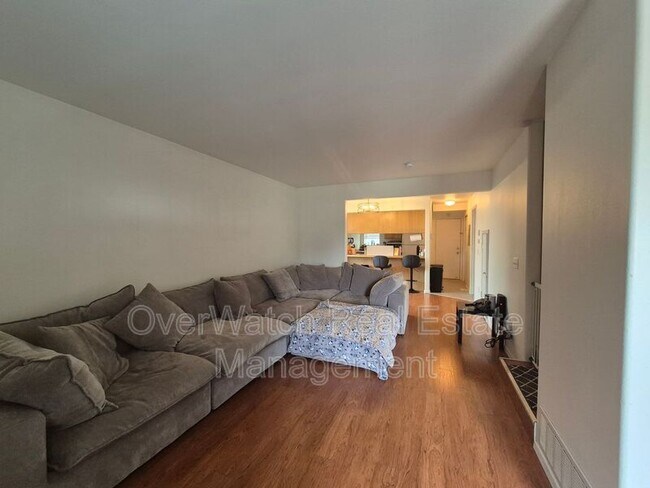 Foto del edificio - 2807 Malibu Meadows Way