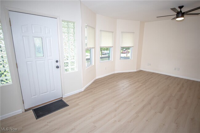 Foto del edificio - 3219 W 86th St