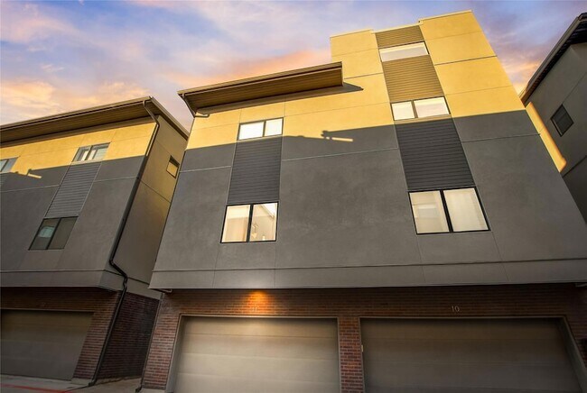 Foto del edificio - 1702 S Lamar Blvd