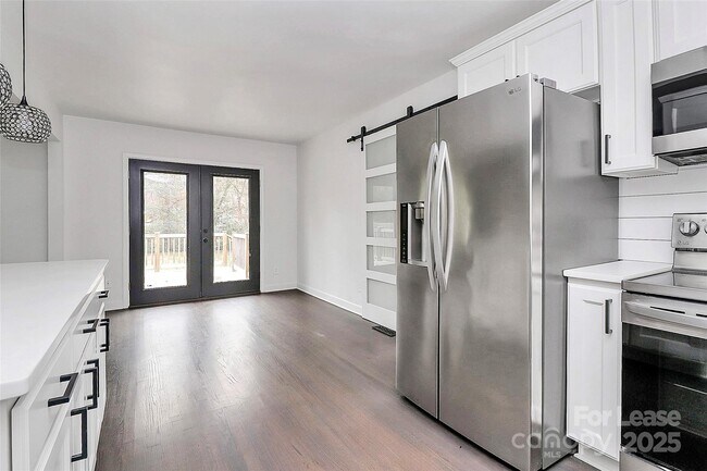 Foto del edificio - 5442 Kinsale Ln