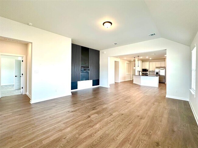 Building Photo - 336 Chaste Tree Dr