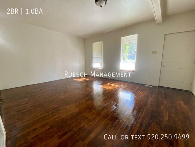 Building Photo - Spacious 2 Bedroom 1 Bath Lower Duplex-Ava...