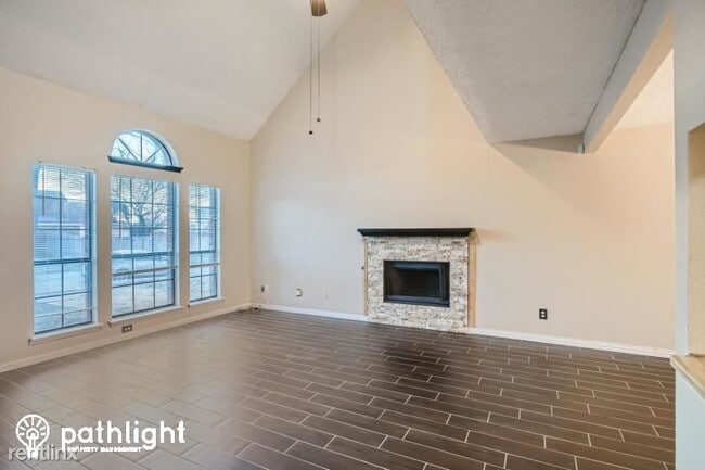 Building Photo - 4 br, 2 bath House - 4315 Largo Drive UNIT