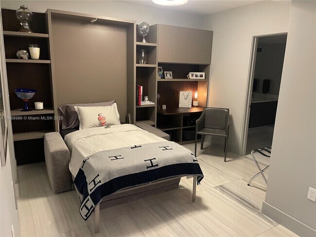 Foto del edificio - 330 Sunny Isles Blvd