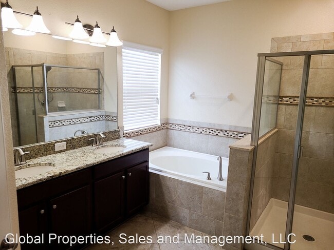 Building Photo - 4 br, 3 bath House - 5251 Royce Drive