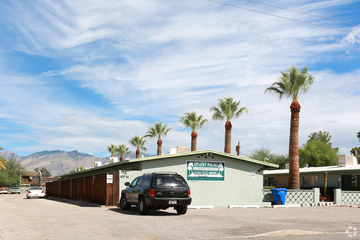 Building Photo - Desert palms