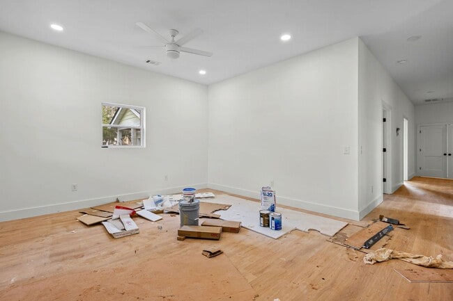 Foto del edificio - 1044 Grant Way SE