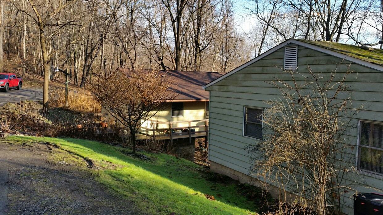 220 Chateau Ln, Butler, PA 16001 House Rental in Butler, PA