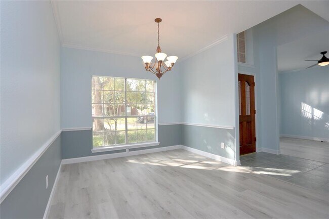 Foto del edificio - 3611 Walden Dr