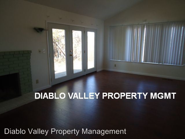 Building Photo - 2175 Roan Ct