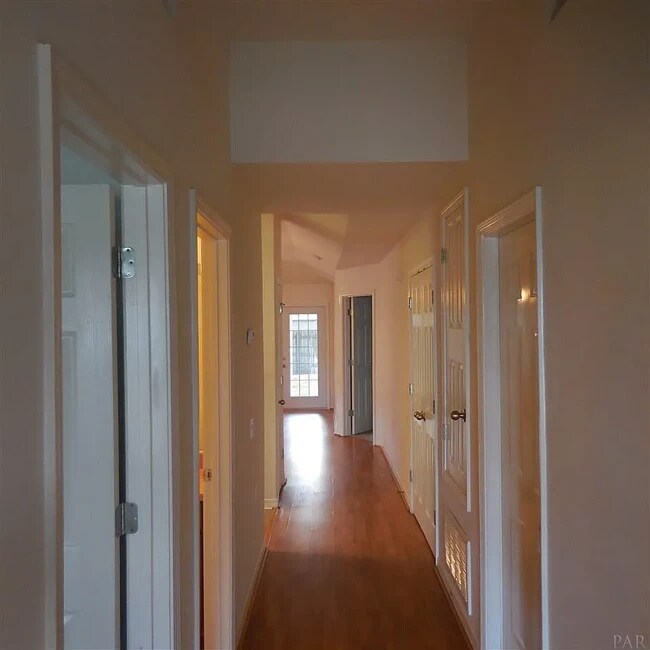 Foto del edificio - 1487 Dunhurst Dr