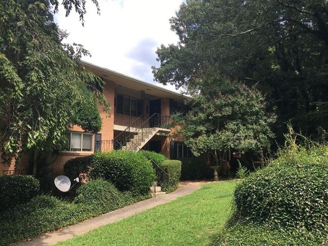 Foto del edificio - 1472 E Rock Springs Rd NE