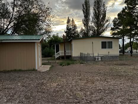 Foto del edificio - 111 E 7th St