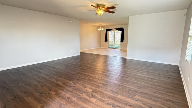 Building Photo - 144 Sagebrook Dr