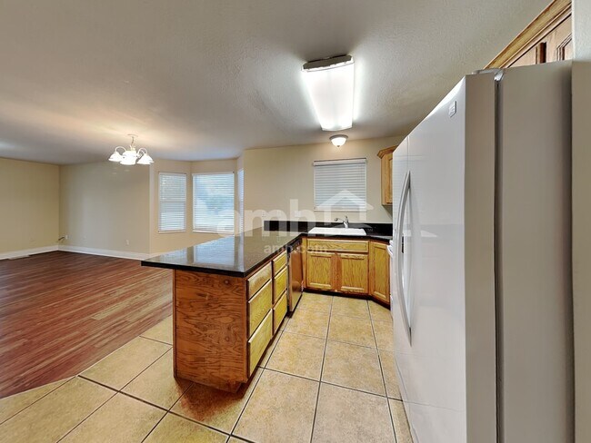 Foto del edificio - 1205 Princes Cir