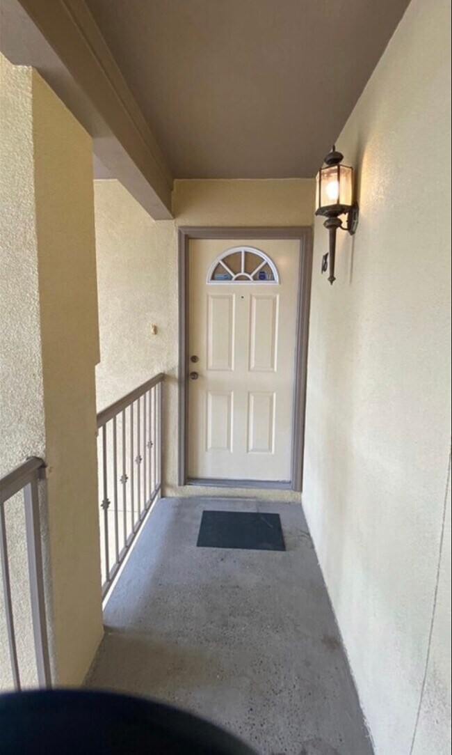 Foto del edificio - 9804 Cantera Ct