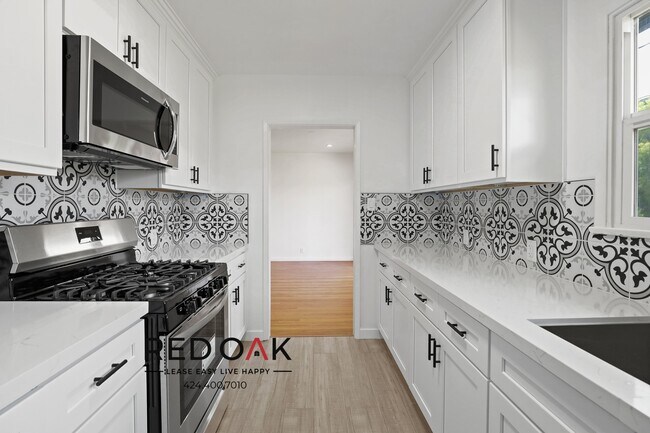 Foto del edificio - 2255 Merton Ave