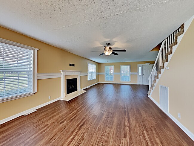 Foto del edificio - 1000 Joshua Drive