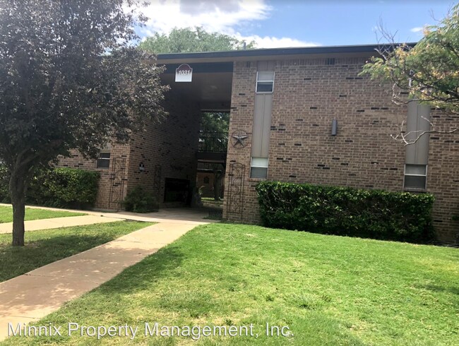 Foto del edificio - 2 br, 1 bath Apartment - 1031 N Sunmer St