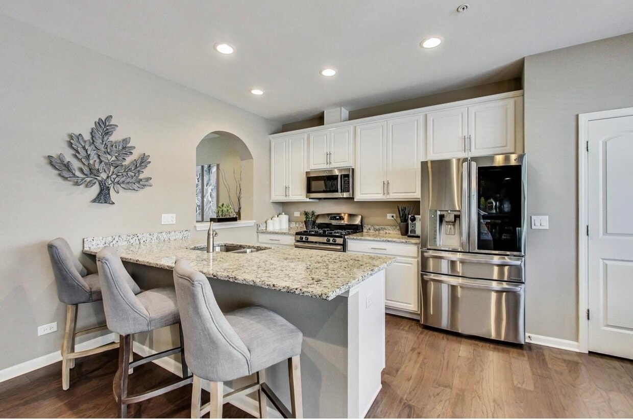 Kitchen - 1164 Evergreen Ave