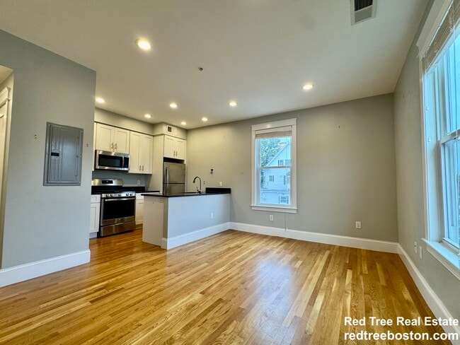 Photo - 405 S Huntington Ave Apartment