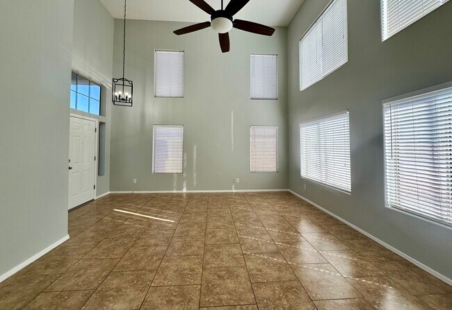 Foto del edificio - 6757 W Firebird Dr