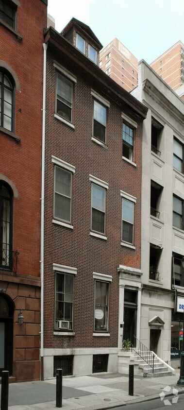 Building Photo - 1517 Spruce St