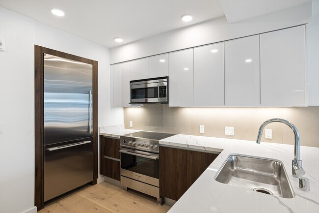 Foto del edificio - 1335 Larkin St