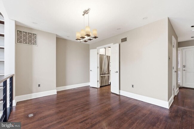 Building Photo - 3919 Georgetown Ct NW