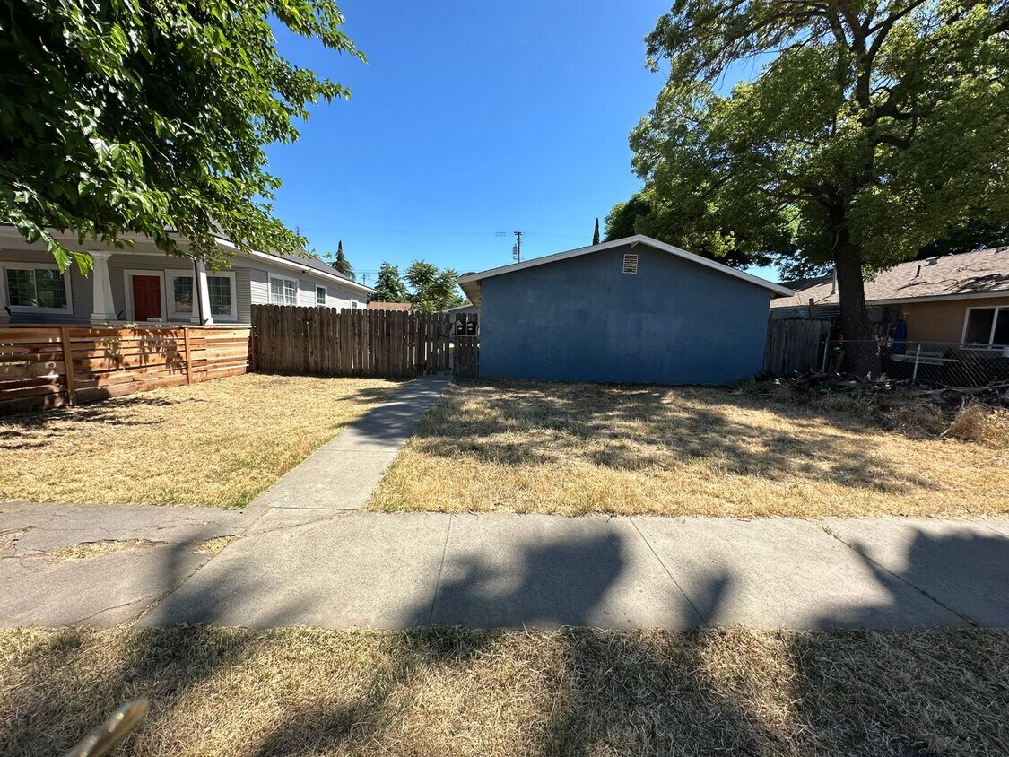 Primary Photo - 380 Angelus Street Turlock, CA 95380