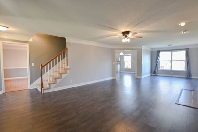 Foto del edificio - Pet Friendly Three Bedroom with Bonus!