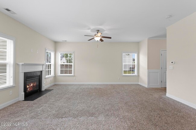 Building Photo - 305 Vilas Way S