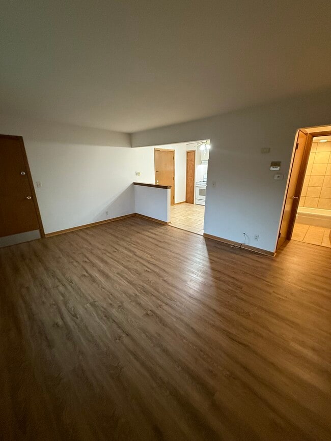 Living Room - Evergreen Terrace Apartments