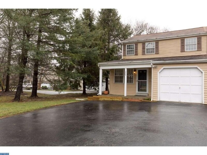 Primary Photo - 266 Highland Ave