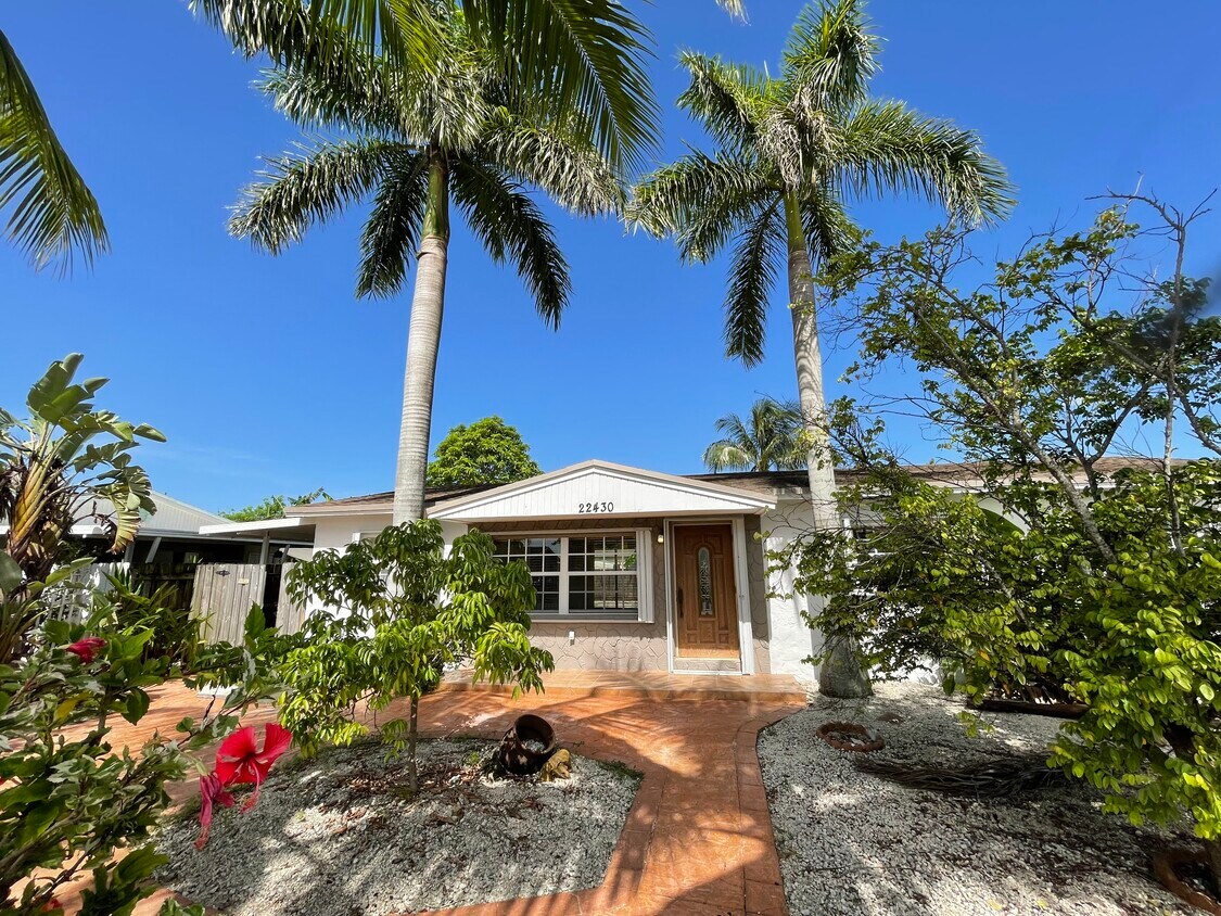 Foto principal - 22430 SW 113th Ct