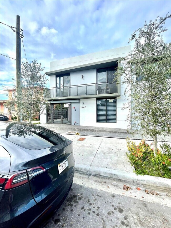 Foto del edificio - 1547 NW 2nd St