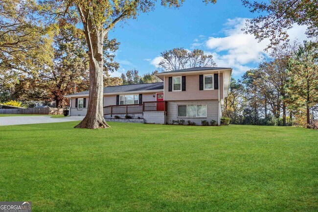 Building Photo - 1180 Sheppard Pl