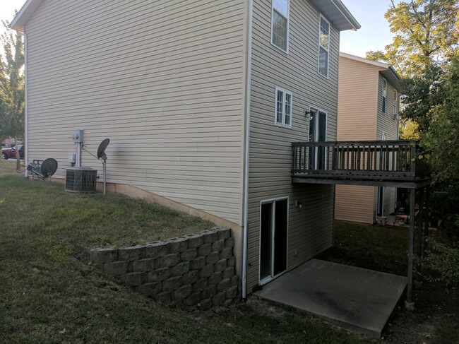 Building Photo - 1134 Carraway Ct