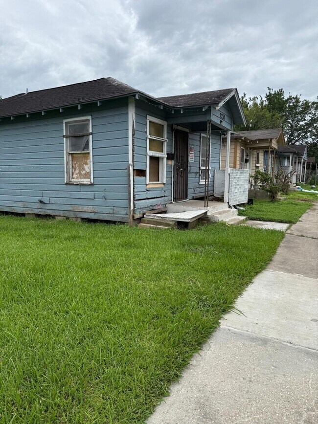 Foto del edificio - 2238 Hutton St