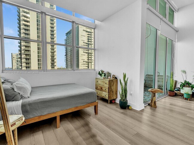 Foto del edificio - 2200 NE 4th Ave