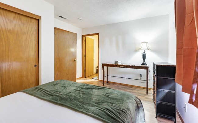 Foto del edificio - 16015 SE Oatfield Rd