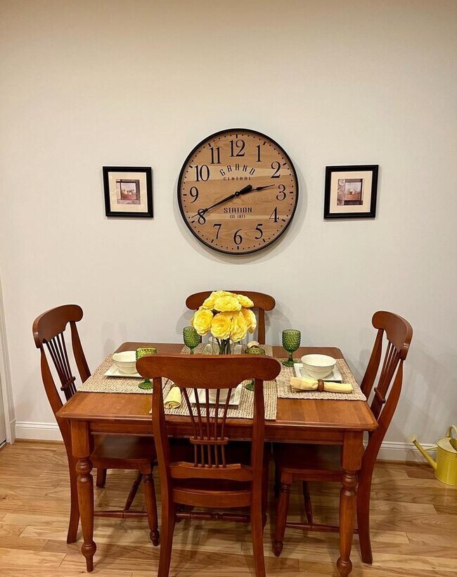 Rincón de desayuno - 8535 Veterans Hwy