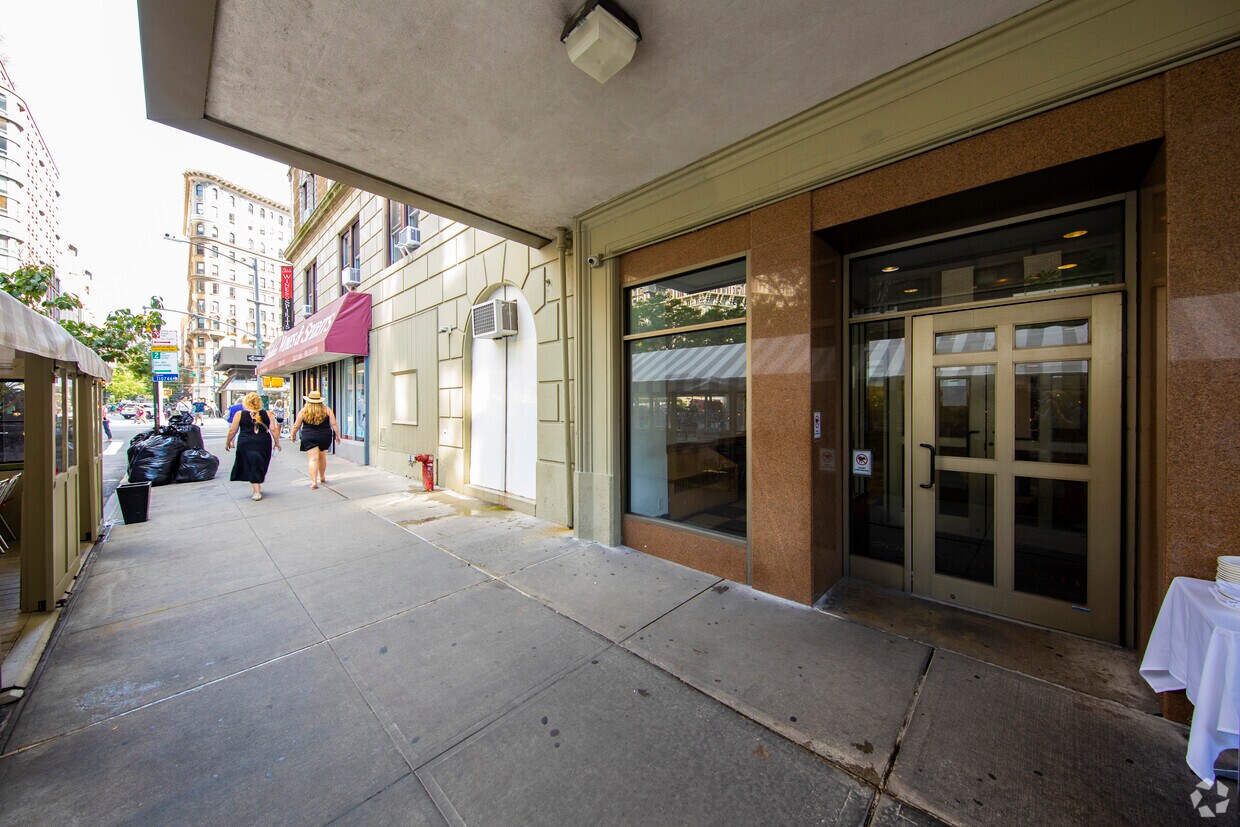 Building Photo - 210-222 Amsterdam Ave