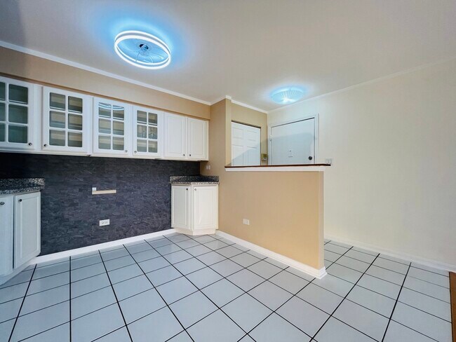 Foto del edificio - 1527 N Windsor Dr