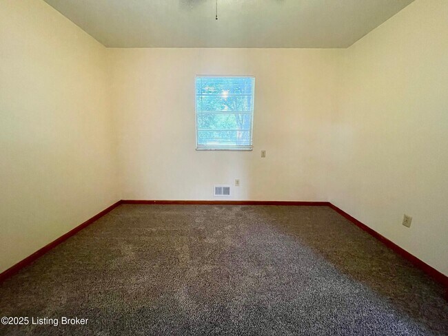 Foto del edificio - 10410 Torrington Rd