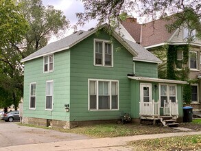 Building Photo - 120 S 4th St