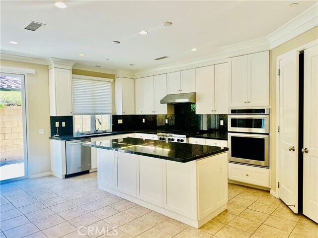 Foto del edificio - 114 Chestnut Grove