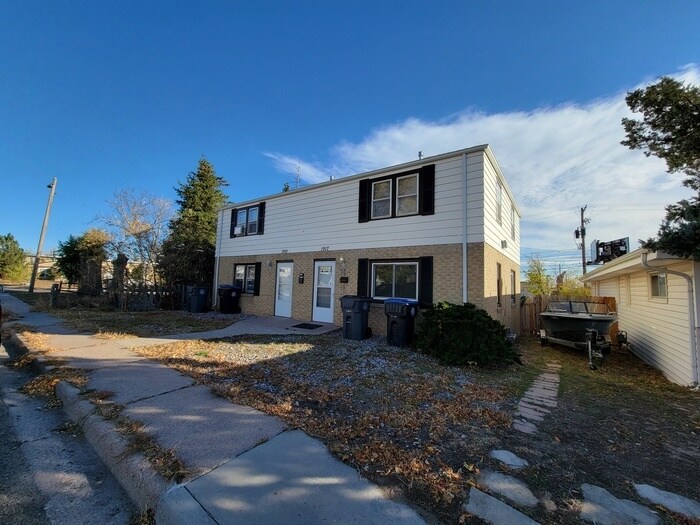 1917 E 15th St, Cheyenne, WY 82001 Townhome Rentals in Cheyenne WY