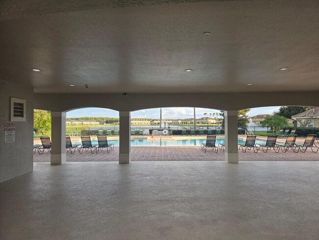 Foto del edificio - 3351 Whitestone Cir